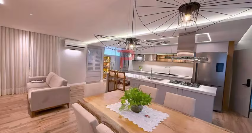 Apartamento em prédio na orla de cabo branco com 123m² todo projetado