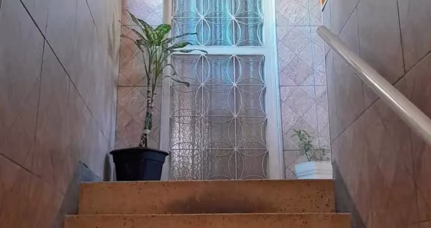 VENDO EXCELENTE APARTAMENTO EM REALENGO
