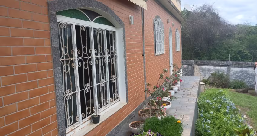 EXELENTE SÍTIO EM TANGUÁ