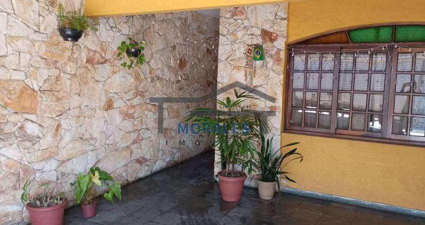 CASA 100% TÉRREA COM 175M² DE TERRENO - 03 QUARTOS (02 SUÍTES) - 144M² A/C