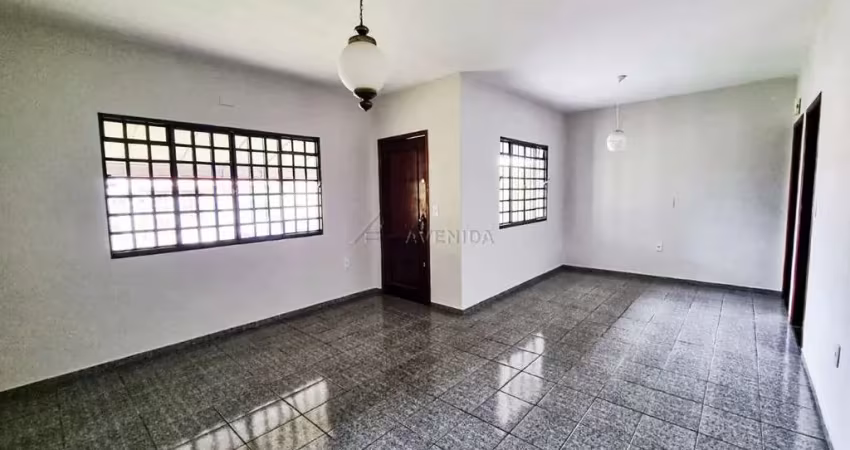 Casa com 3 quartos à venda na Eurípedes Barsanulfo, --, San Fernando, Londrina