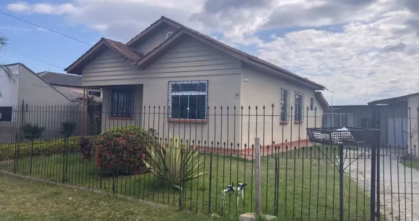 Casa à venda na Rodovia da Uva, 3551, Roça Grande, Colombo