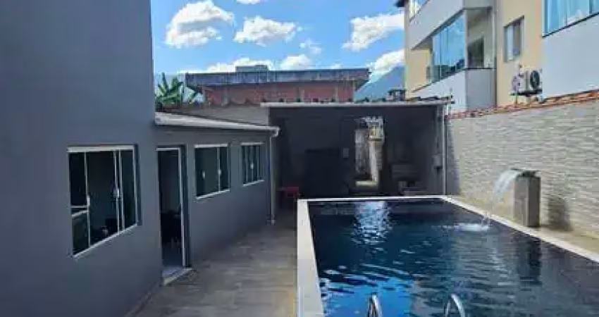 Oportunidade em ubatuba-sp. 2 lindas casas a 600 metros do mar.