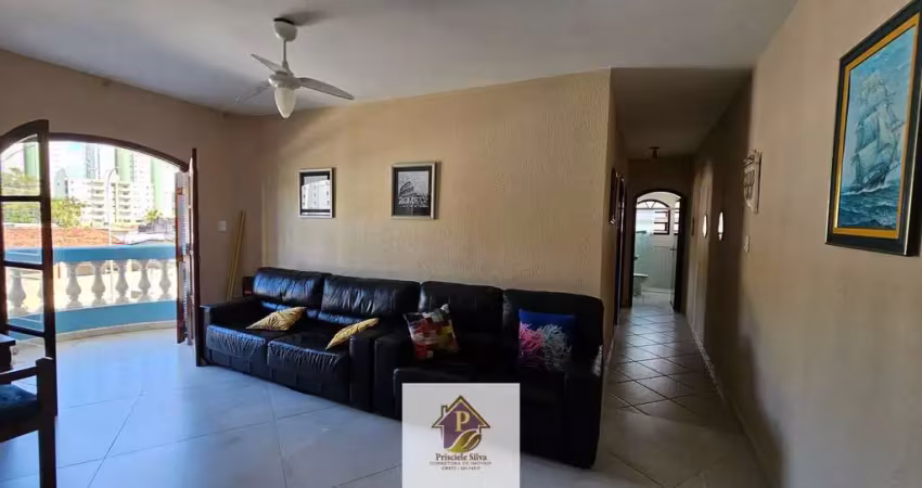 Apartamento na martim de sá, com 2 dormitorios 1 suite ,a 20 metros do mar.