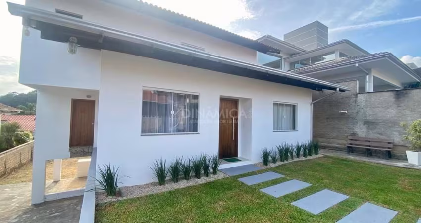 Casa com 3 quartos à venda na Rua Adécio Gonçalves, 168, Velha, Blumenau