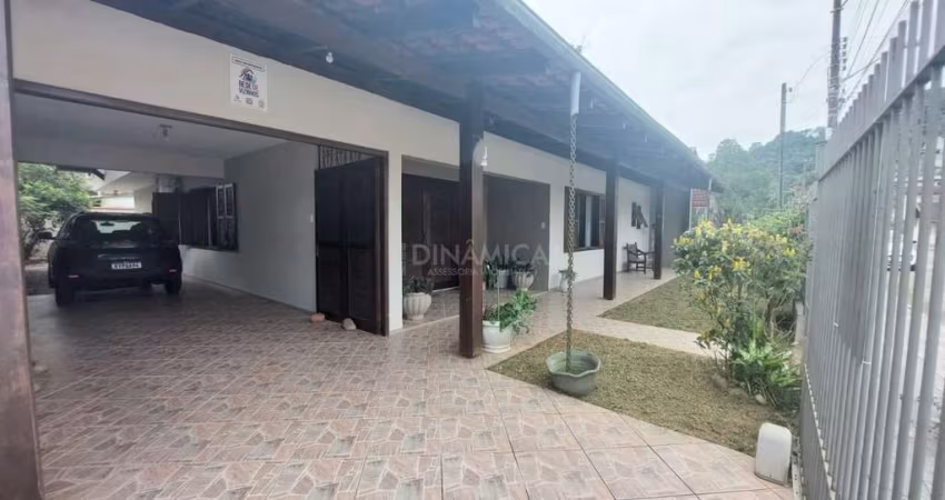 Casa com 6 quartos à venda na Rua Paranaguá, 38, Garcia, Blumenau