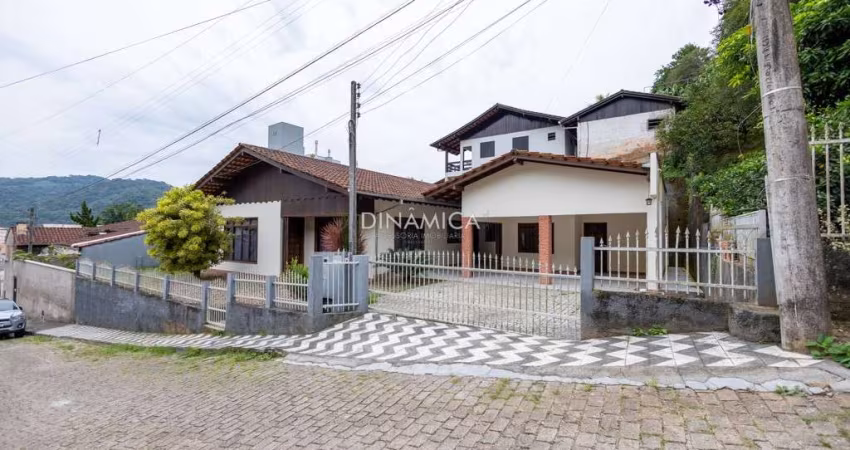 Casa com 4 quartos à venda na Rua Maceió, 383, Garcia, Blumenau