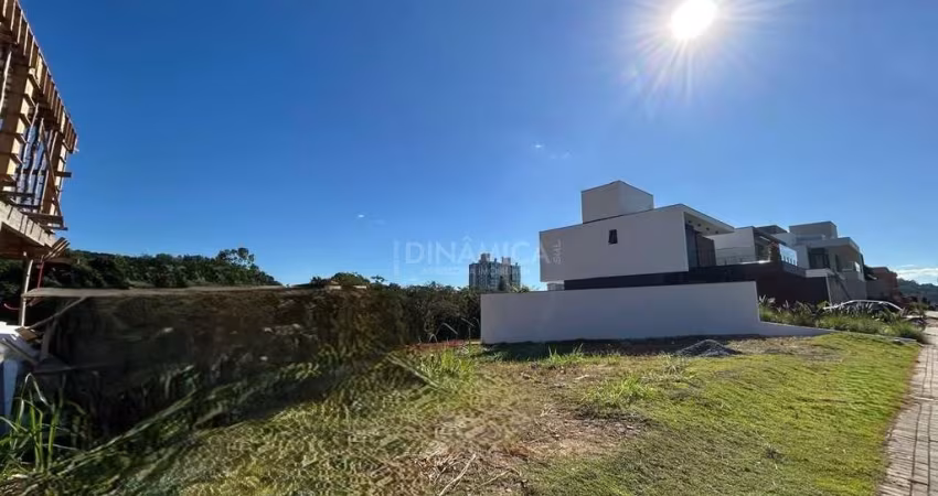 Terreno em condomínio fechado à venda na Rua Fritz Wolfran Neto, Velha, Blumenau