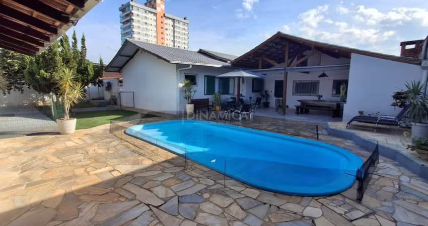 Casa com 3 quartos à venda na Rua Jacob Laforce, 77, Itoupava Central, Blumenau