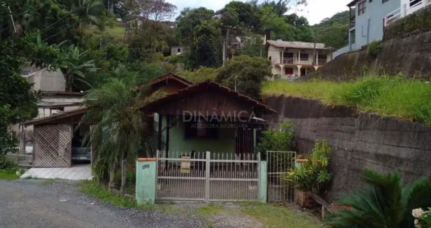 Casa com 3 quartos à venda na Rua Henrique Reif, 1.701, Nova Esperança, Blumenau