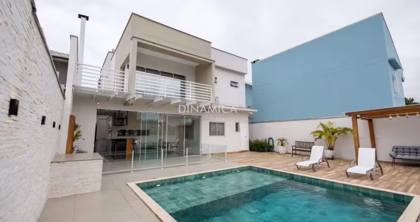 Casa com 3 quartos à venda na Rua Denis Peschke, 87, Água Verde, Blumenau