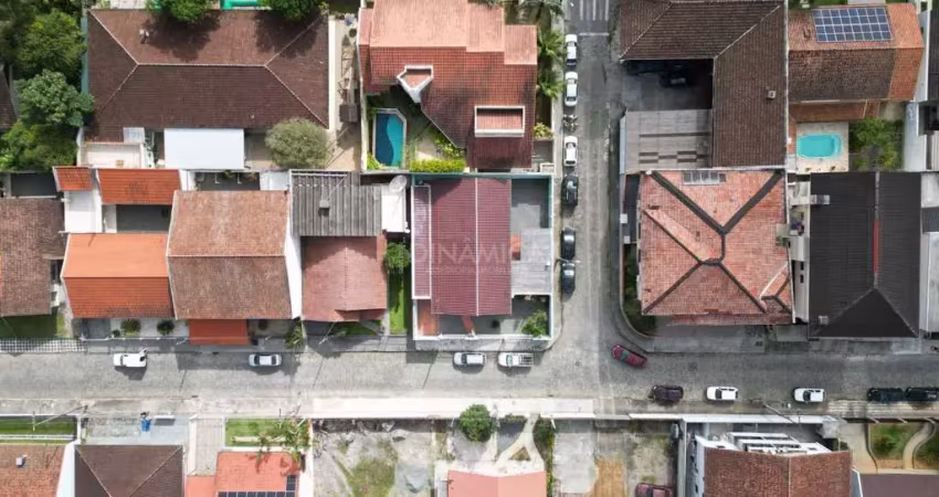 Casa comercial com 2 salas à venda na Rua Campos Novos, 104, Garcia, Blumenau