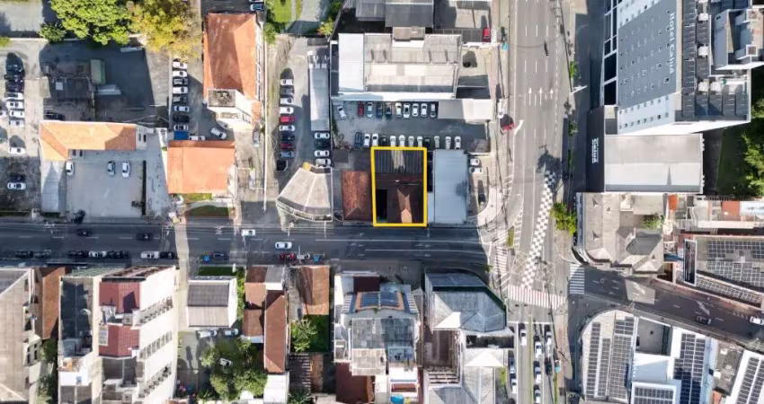 Casa comercial com 11 salas à venda na Amadeu da Luz, 241, Centro, Blumenau