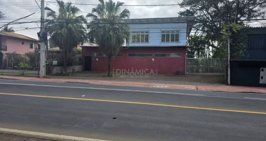 Casa à venda na Avenida Brasil, 899, Ponta Aguda, Blumenau