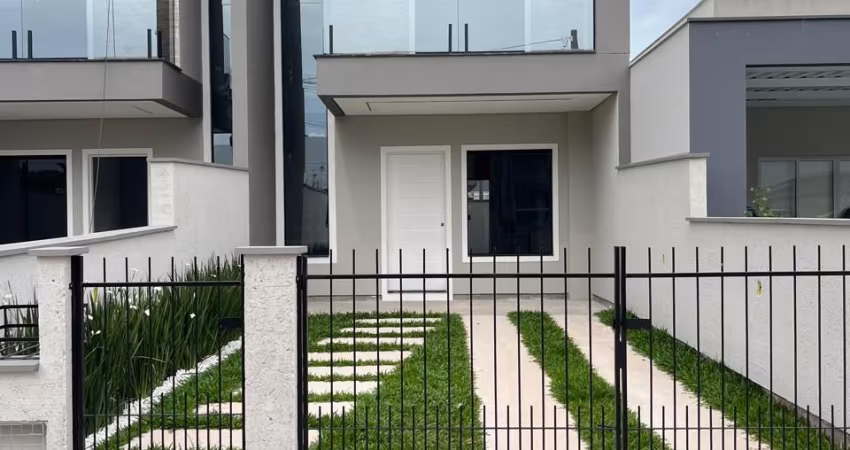Sobrado de duas suítes com espera para jacuzzi