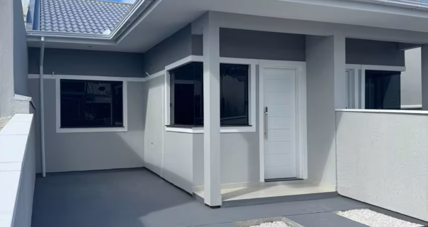Linda casa geminada com 2 quartos