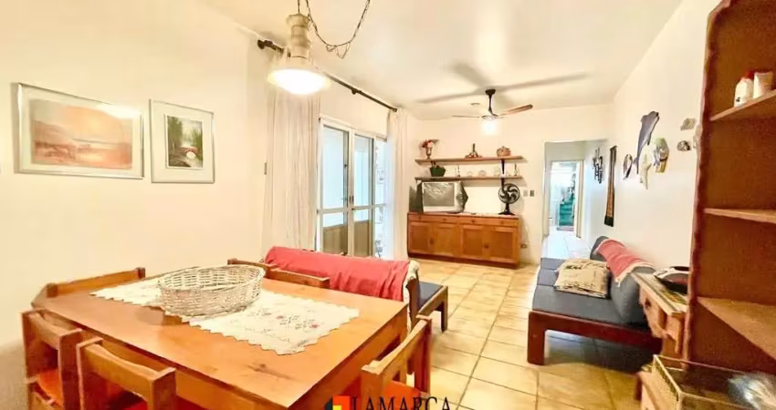 Apto. com 2 dts. no Guaruja a venda