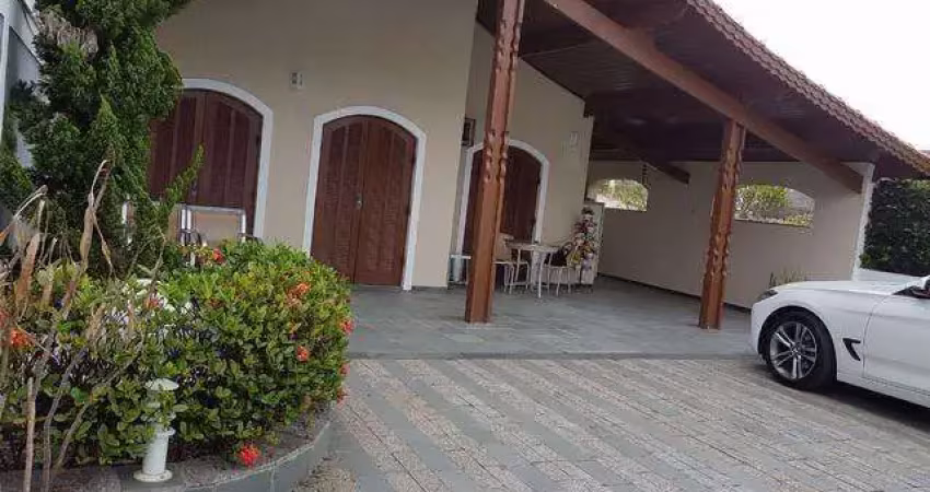 Casa com 2 dormitórios à venda, 150 m² por r$ 810.000,00 - estância balneária maria helena novaes - peruíbe/sp