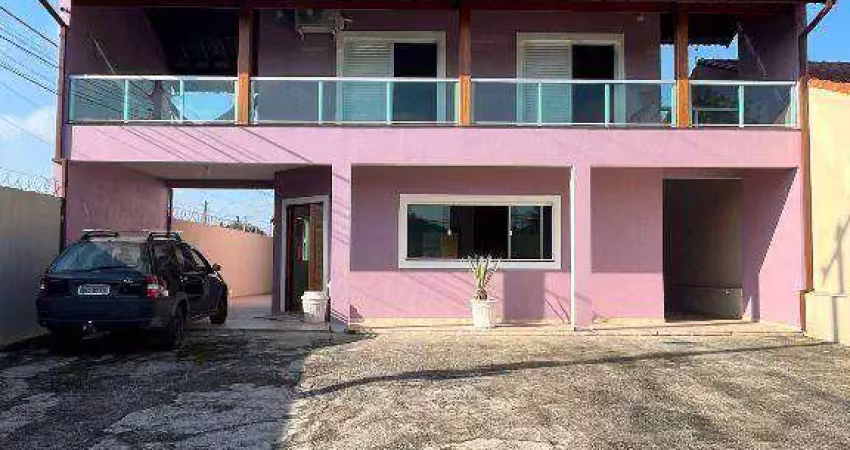 Casa com 4 quartos à venda na Belmira Novaes, Peruíbe 