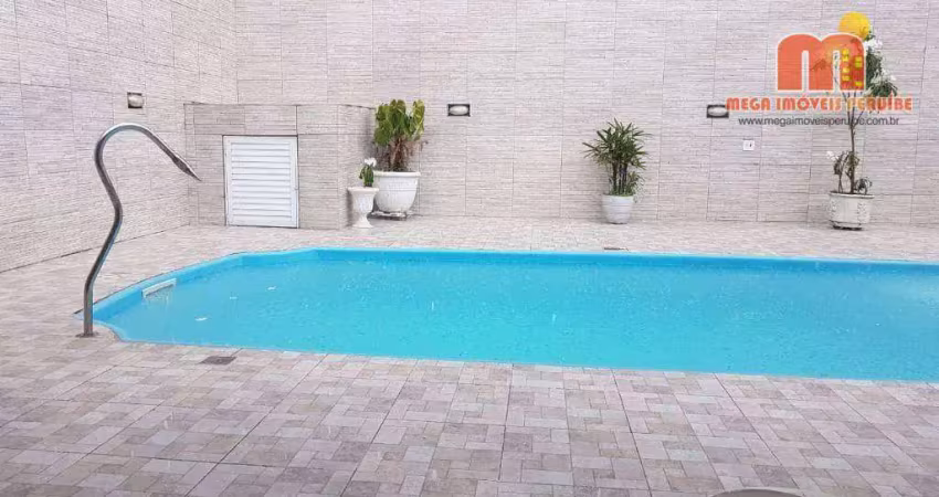 Casa à 300 metros da praia no bairro maracanã - praia grande/sp