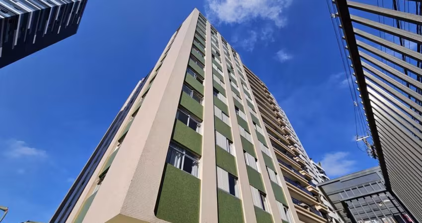 Apartamento 3 dormitórios para Venda em Curitiba, Batel, 3 dormitórios, 1 suíte, 2 banheiros, 1 vaga