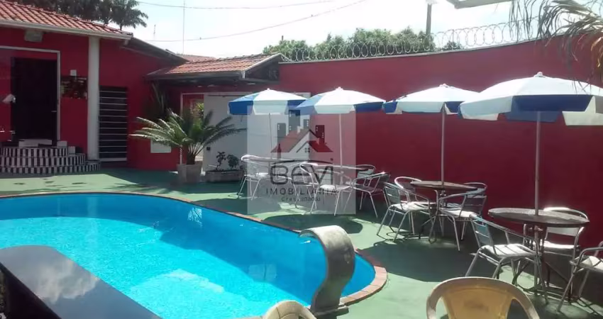 Casa com 6 dorms, Jardim São Francisco, Piracicaba - R$ 650 mil, Cod: 7423