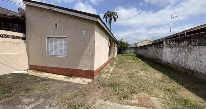 Casa para Venda em Caraguatatuba, Jardim Nomar, 2 dormitórios, 1 suíte, 2 banheiros, 5 vagas