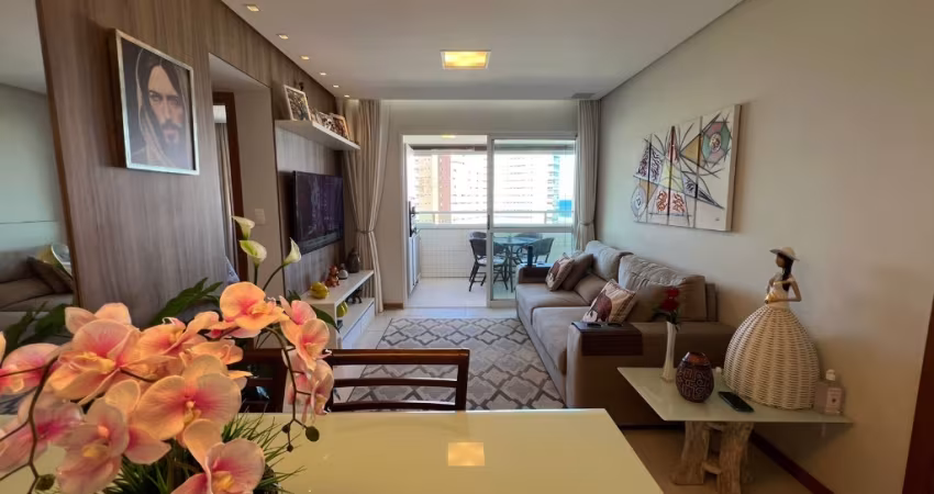 Apartamento Armação reformado, 2 suítes , nascente