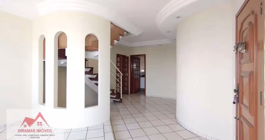 Cobertura com 3 quartos, piscina e 2 vagas na Saúde