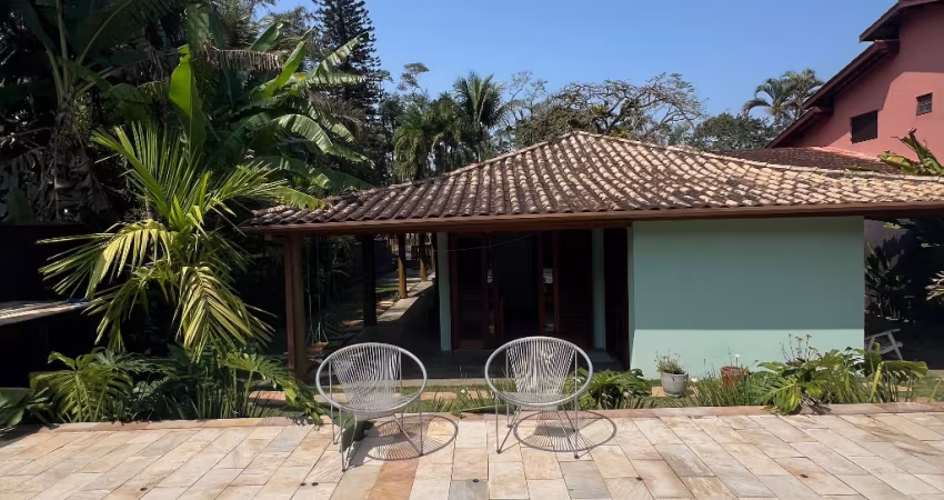 Casa a venda em Ubatuba 3 quartos piscina