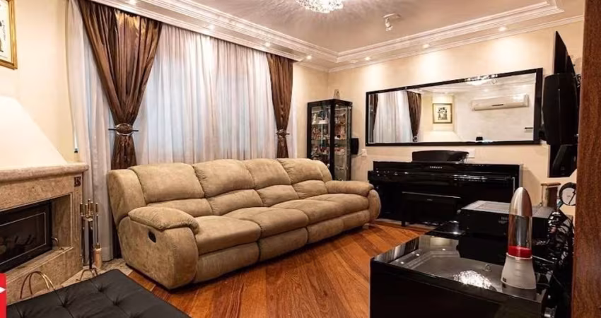 Casa em Moema com 178m², 2 suítes, 2 vagas.