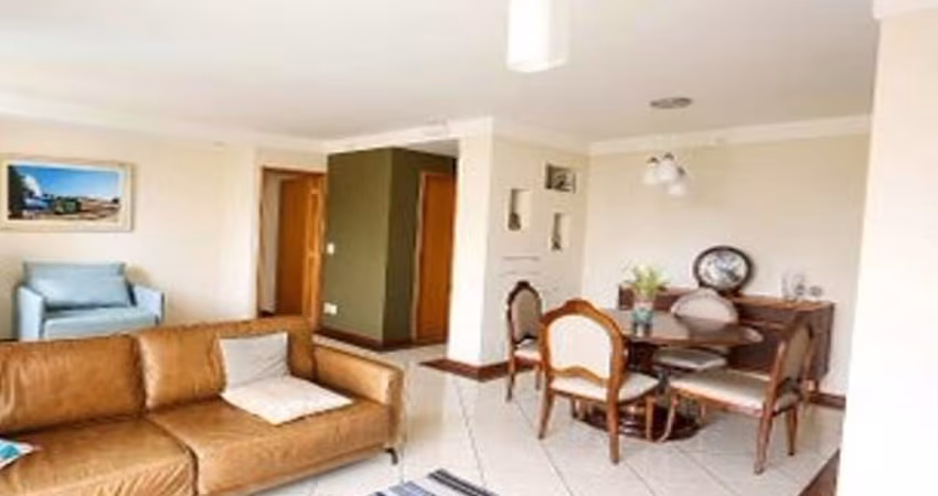 Apartamento na Vila Suzana com 112m², 2 suítes, 2 vagas.