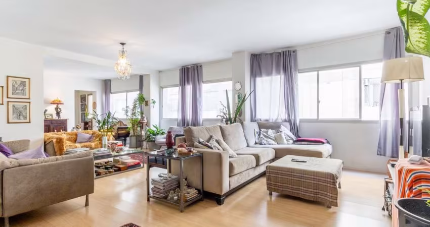 Apartamento tipo para venda com 4 quartos, sendo 2 suítes, 224m²