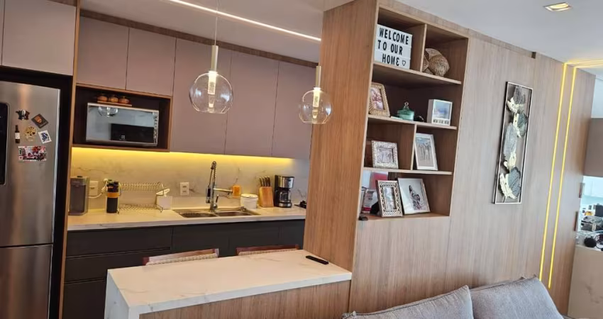 Alto de Pinheiros - 111 m², mobiliado, 2 vagas e depósito |