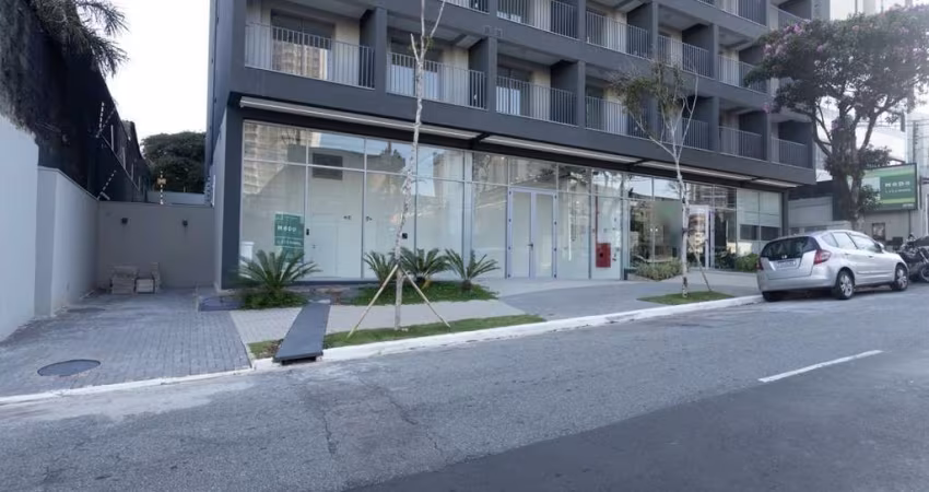 Loja comercial em edifício no Ipiranga com 70m², 2 banheiros, 2 vagas.