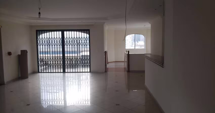 Apartamento na Cobertura em Paraíso com 669m², 4 quartos, 2 suítes, 5 vagas.