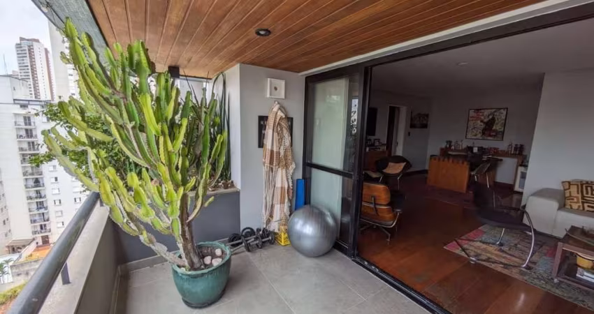 Apartamento na Vila Andrade com 133m², 4 quartos, 1 suíte, 3 vagas.