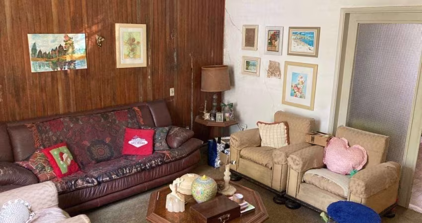 Casa em Indianópolis com 235m², 4 quartos, 3 vagas.