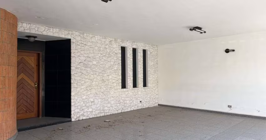 CASA PADRÃO - EXCELENTE OPORTUNIDADE