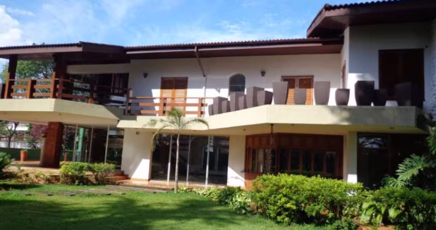 Lindo Sobrado em Interlagos com 840m²!
