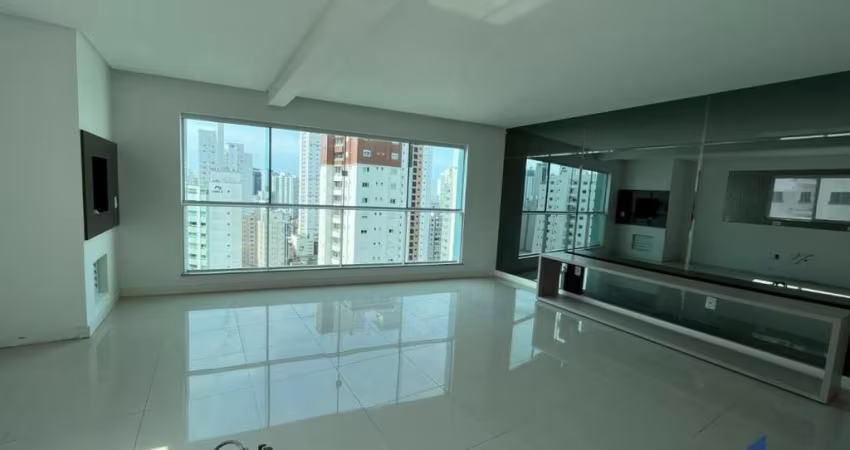 Apartamento Zona Central para Venda em Balneário Camboriú, CENTRO, 3 dormitórios, 2 suítes, 3 banheiros, 2 vagas