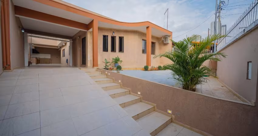 Casa tipo para venda com 4 quartos, sendo 1 suíte, 188m²