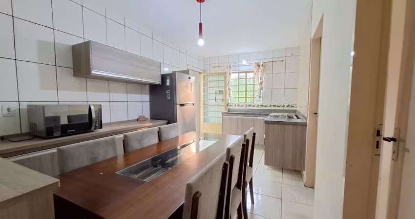 Casa tipo para venda com 3 quartos, 200m²