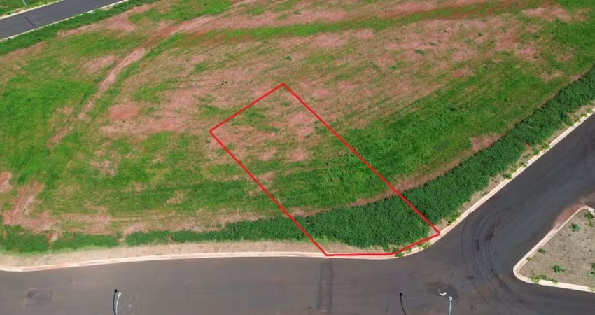 Lote em condomínio para venda, 389m²