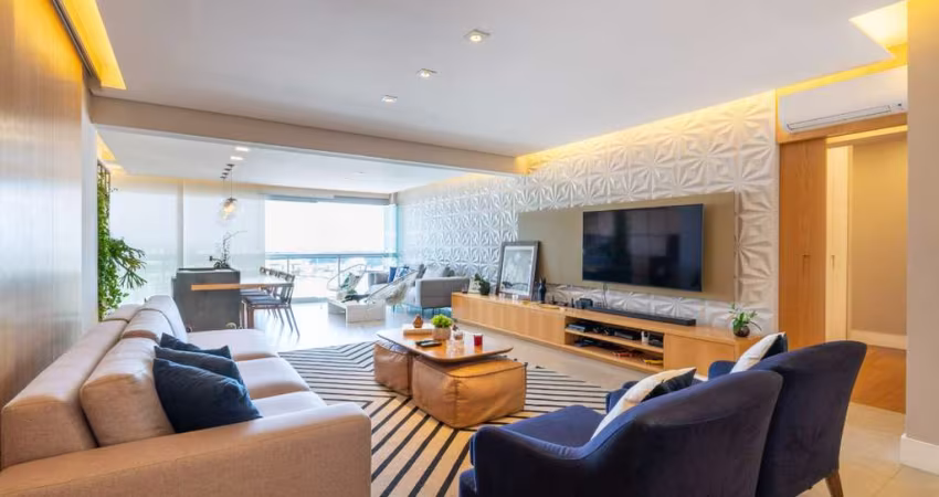 Apartamento tipo para venda com 3 quartos, sendo 3 suítes, 165m²