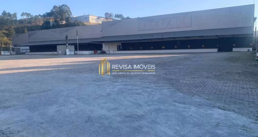 Galpão para Locação em Itapevi, Itaqui, 4 banheiros