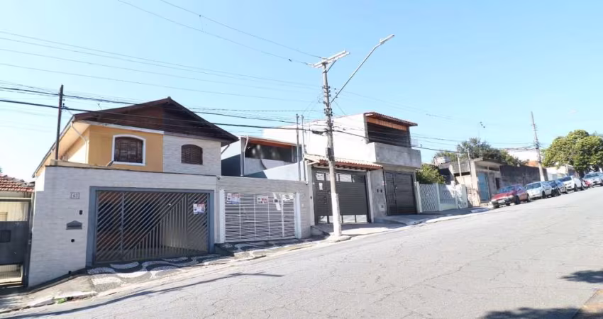 Casa tipo para venda com 3 quartos, sendo 1 suíte, 207m²