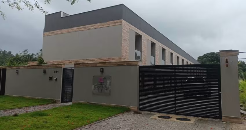 Linda casa com 2 Suítes a venda Em Vargem Grande em Condomínio Fechado !!!