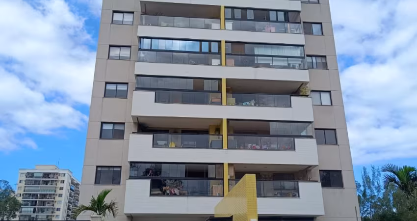 Linda Cobertura a Venda no Recreio Porteira Fechada ( TODA MOBILIADA ) vista mar, 135m², 2 quartos 1 suíte em um Belíssimo Condomínio Clube !