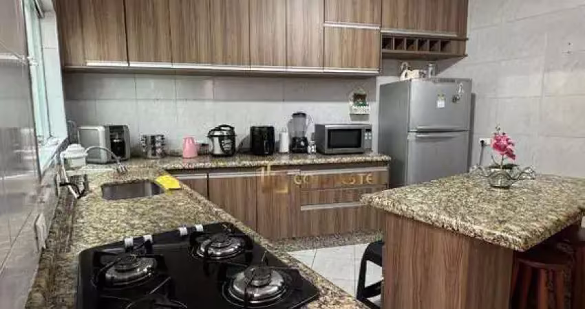 Sobrado com 2 dormitórios na região da cidade líder / jardim eliane – 2 suítes, 2 vagas e cozinha planejada
